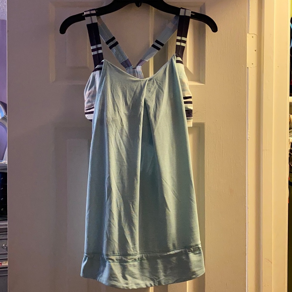 Lululemon top